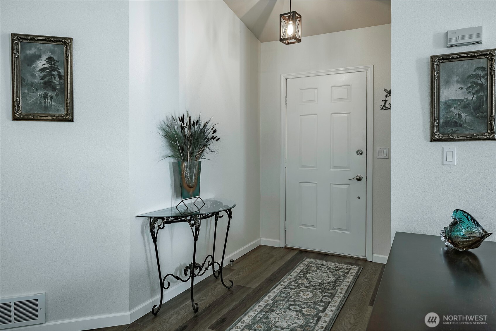 8209 Comox Road Birch Bay, WA 98230 - Photo 2 of 24 a view of a workspace