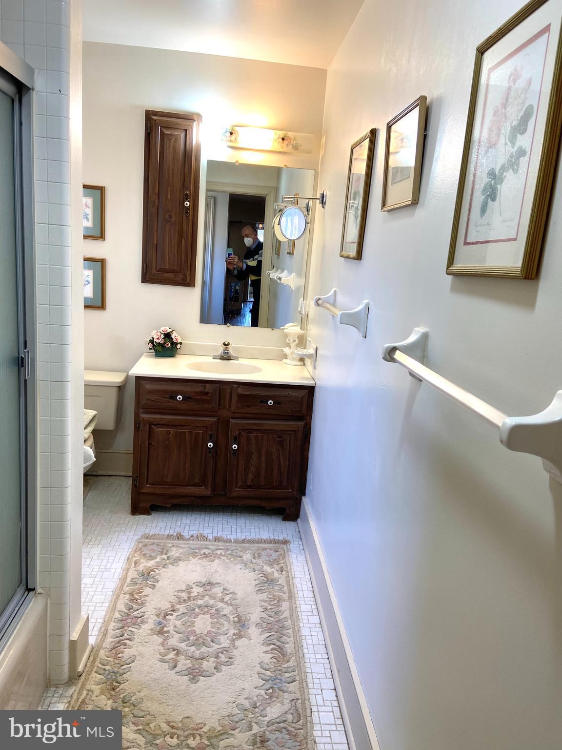 533 Darlington Road Media, PA 19063 - Photo 64 of 95 2nd floor hall Bathroom