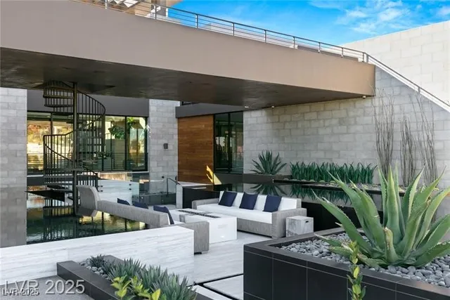 $59,500 | 4 Soaring Bird Court, Las Vegas, NV 89135