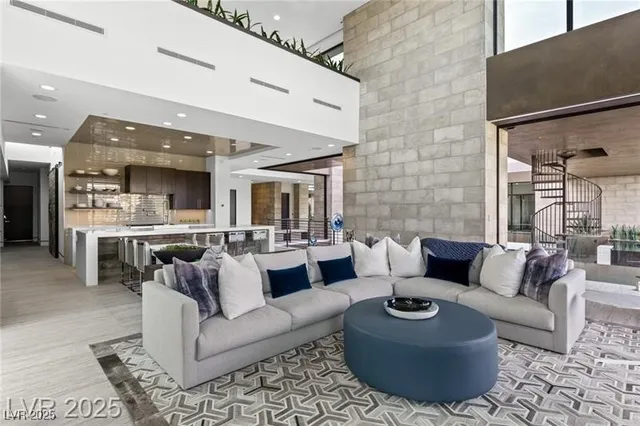 $59,500 | 4 Soaring Bird Court, Las Vegas, NV 89135