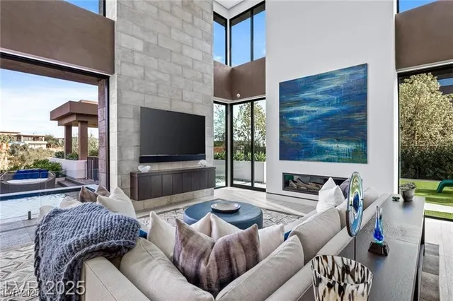 $59,500 | 4 Soaring Bird Court, Las Vegas, NV 89135