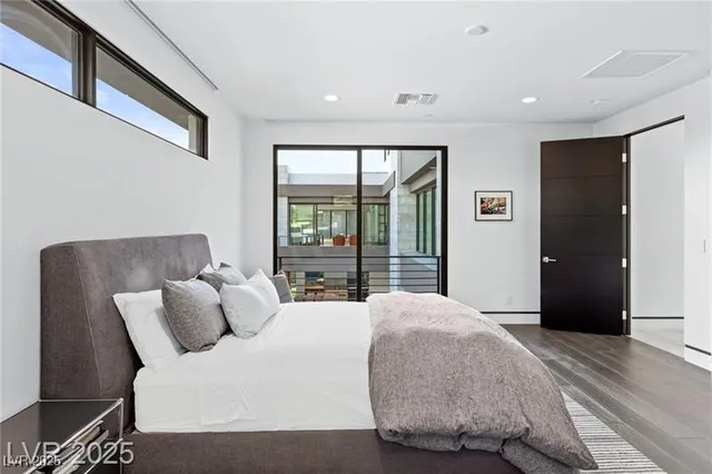 $59,500 | 4 Soaring Bird Court, Las Vegas, NV 89135