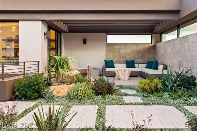 $59,500 | 4 Soaring Bird Court, Las Vegas, NV 89135