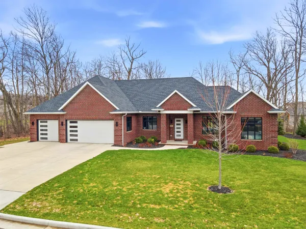 $859,900 | 945 Woodcrest Heights Drive, Menasha, WI 54952