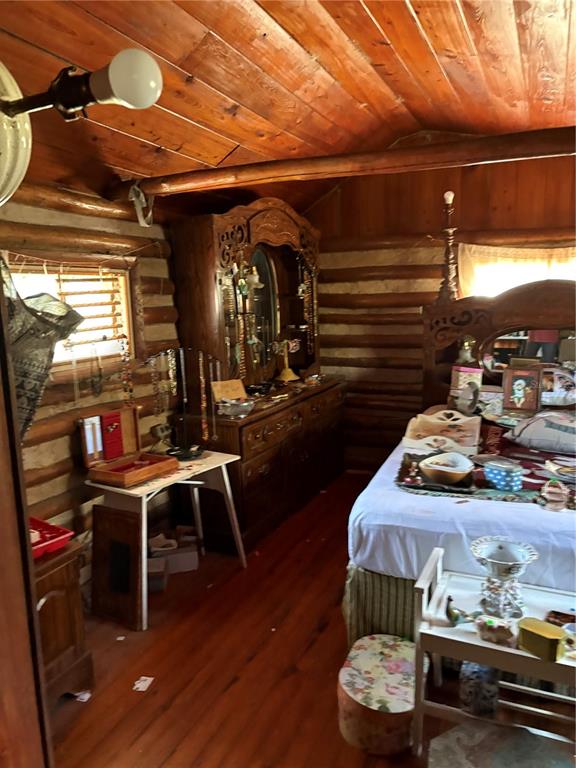 1045 Buckles Road Pierson, FL 32180 - Photo 12 of 25 a room with furniture and musical instruments