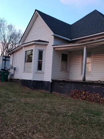$72,500 | 203 Poplar Street, Gaffney, SC 29341