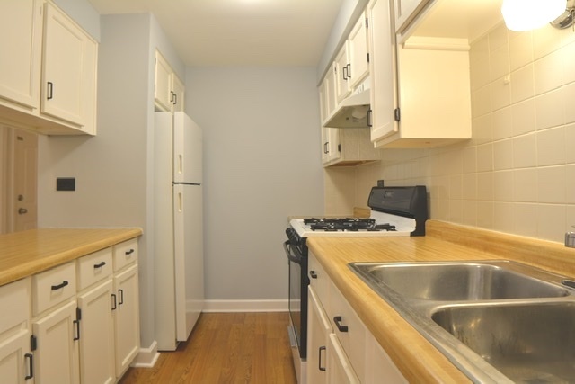 8251 South Roberts Road, Unit 1D Bridgeview, IL 60455 - Photo 5 of 18