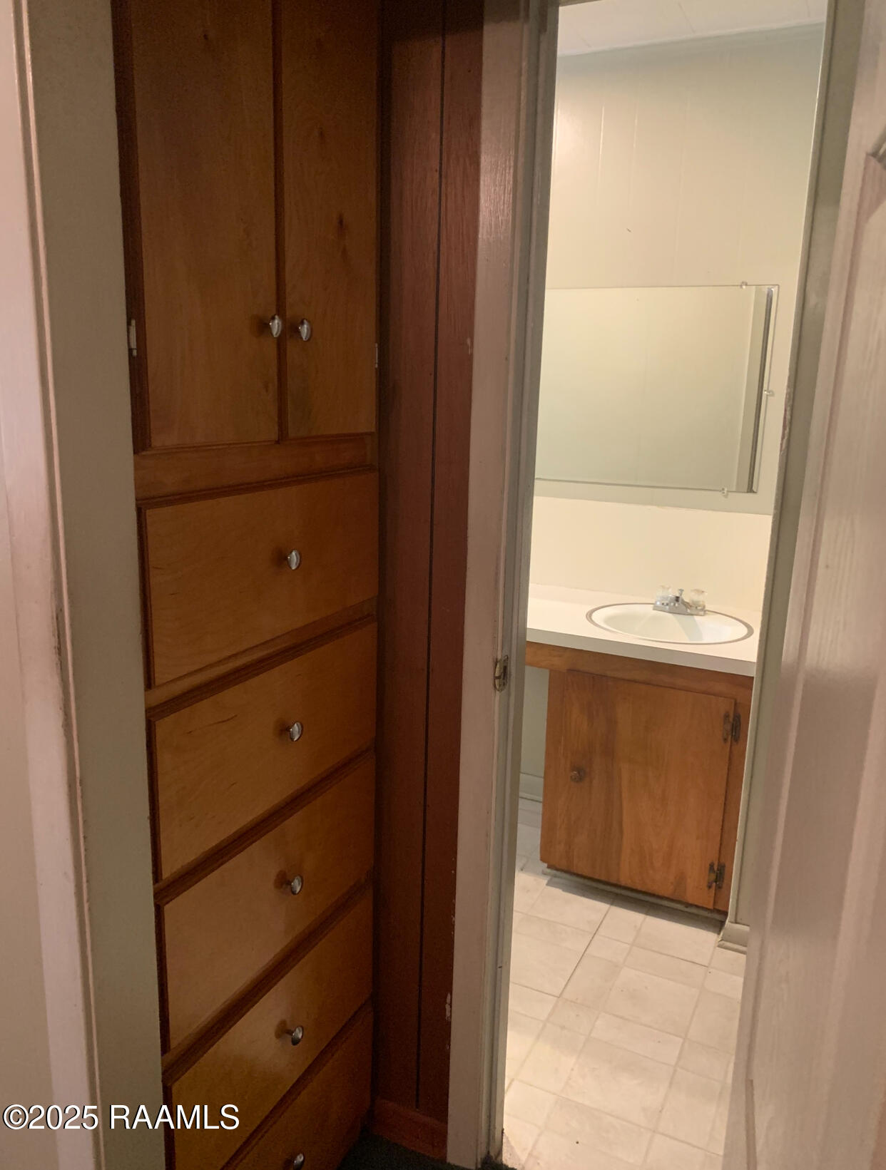 6607 Gondron Road New Iberia, LA 70563 - Photo 19 of 28 Master Bath Area