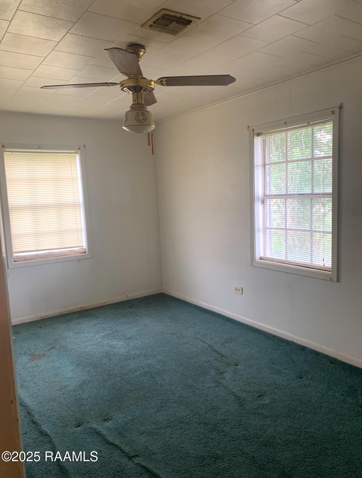 6607 Gondron Road New Iberia, LA 70563 - Photo 23 of 28 Guest Room