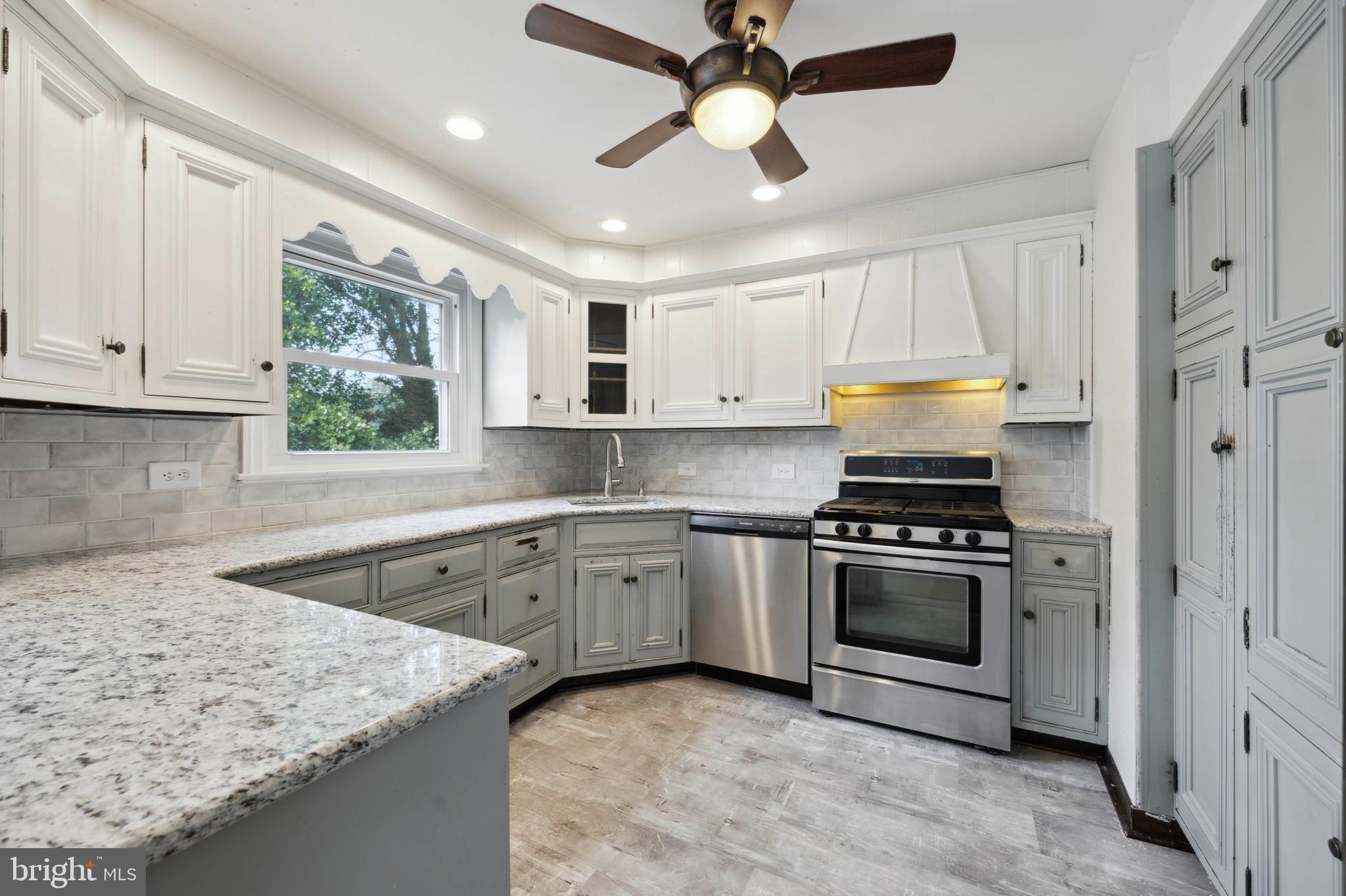 43 Valley View Road Chalfont, PA 18914 - Photo 3 of 18 Gallery Image 3