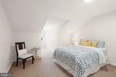 $614,900 | 11575 Cavalier Landing Court, Unit 403, Fairfax, VA 22030