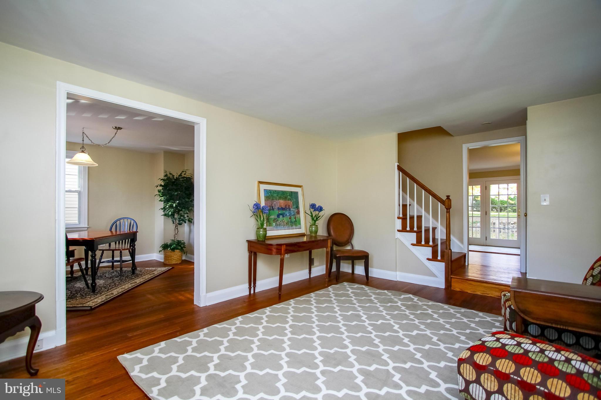 930 Litchfield Road Baltimore, MD 21239 - Photo 2 of 24 a living room with furniture rug and wooden floor