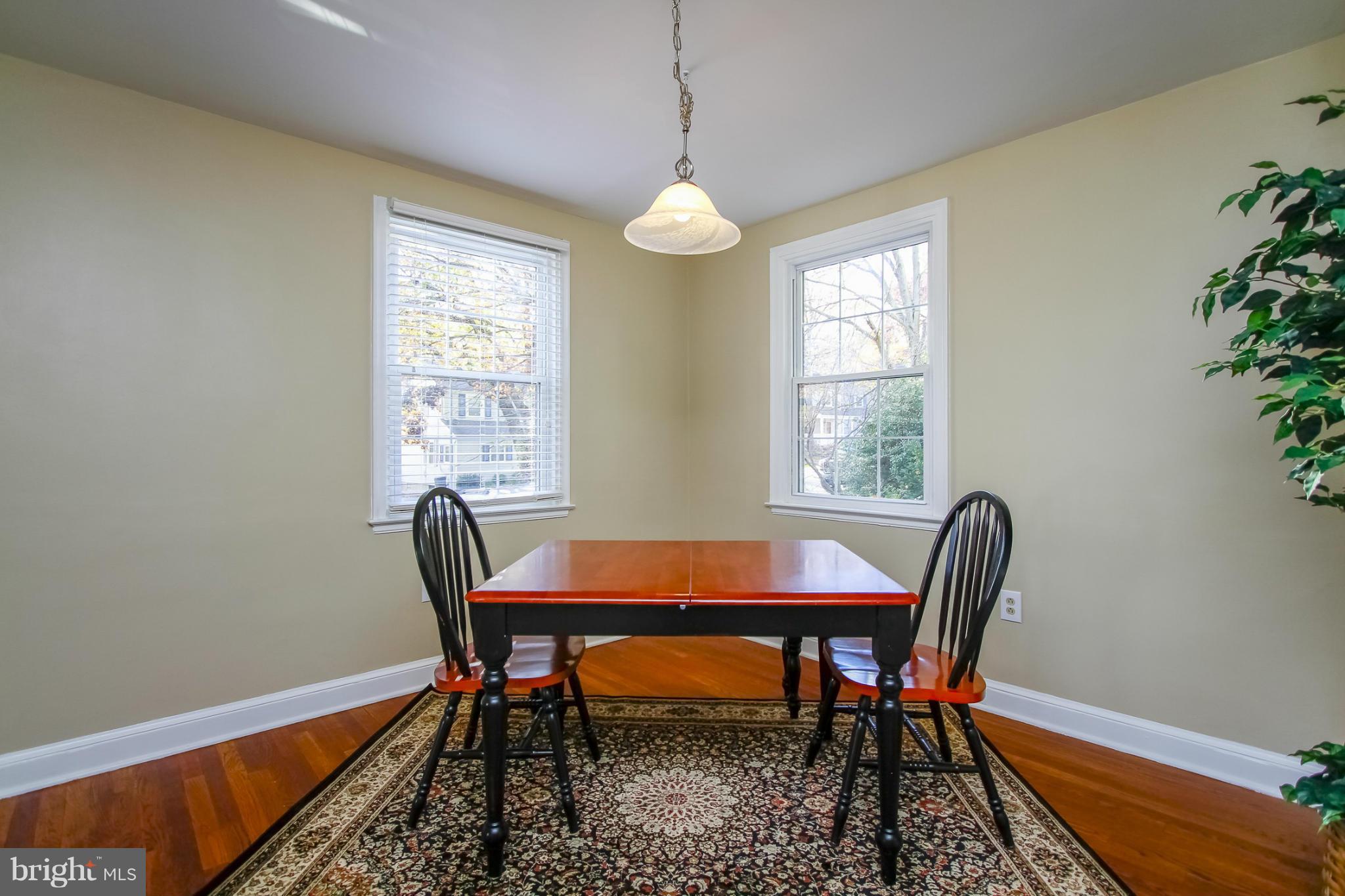 930 Litchfield Road Baltimore, MD 21239 - Photo 13 of 24 a dining room with furniture and window