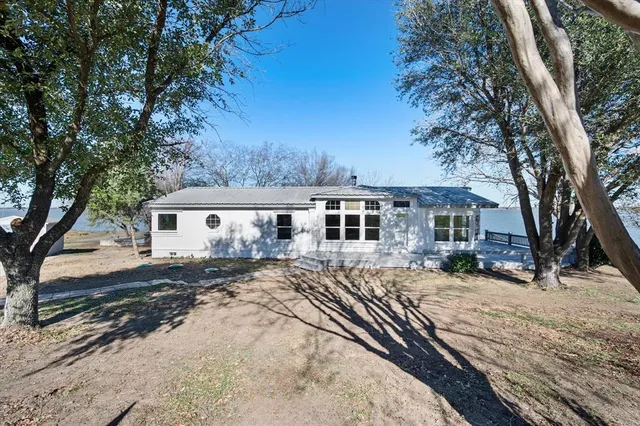 $399,000 | 412 Southeast County Road 3048C, Corsicana, TX 75109