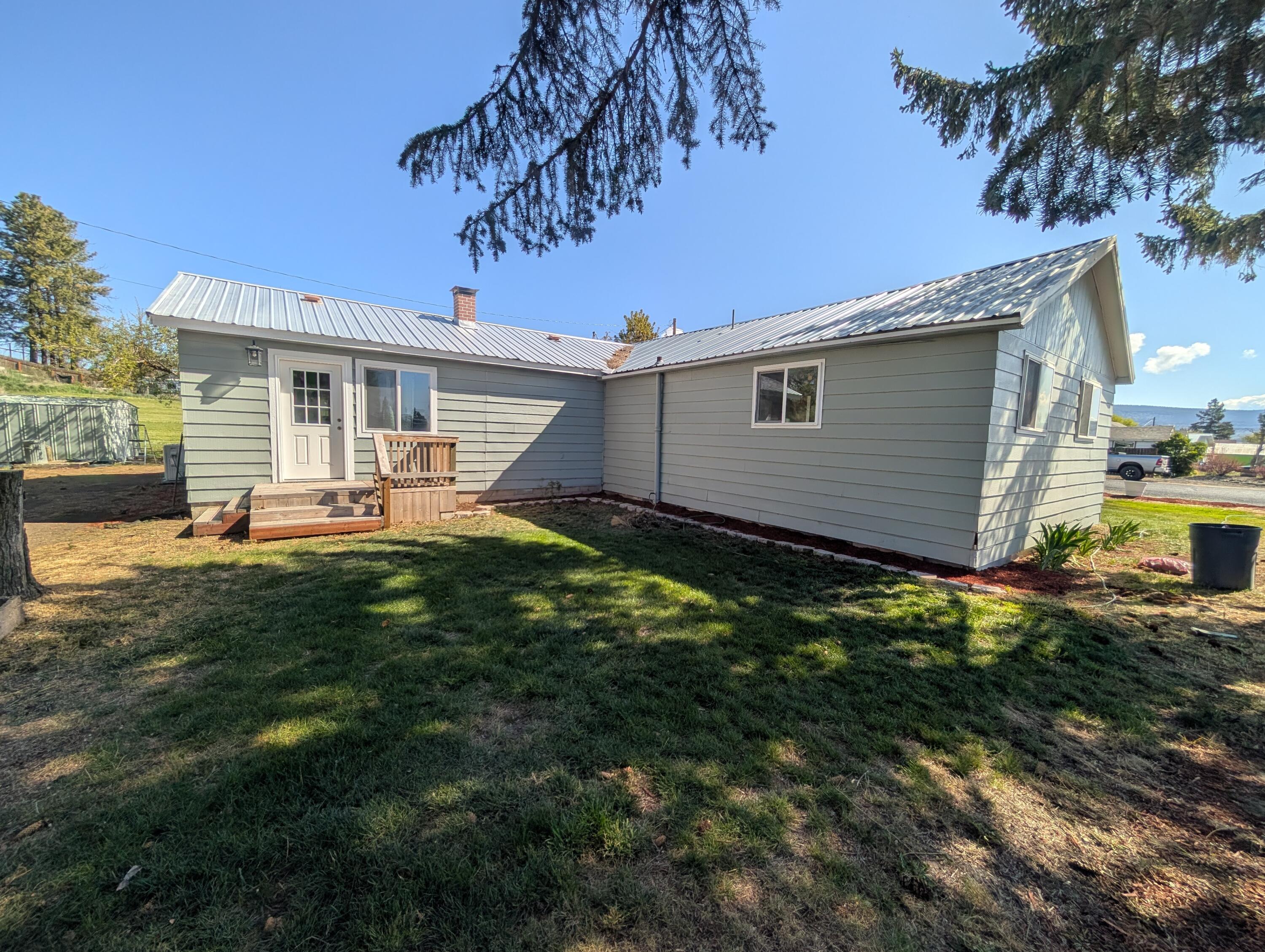 2445 5th Street Malin, OR 97632 - Photo 28 of 30 PXL_20260428_170600101