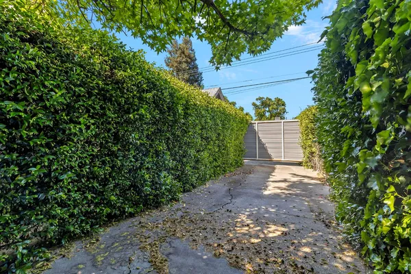 $480,000 | 1615 College Avenue, Modesto, CA 95350