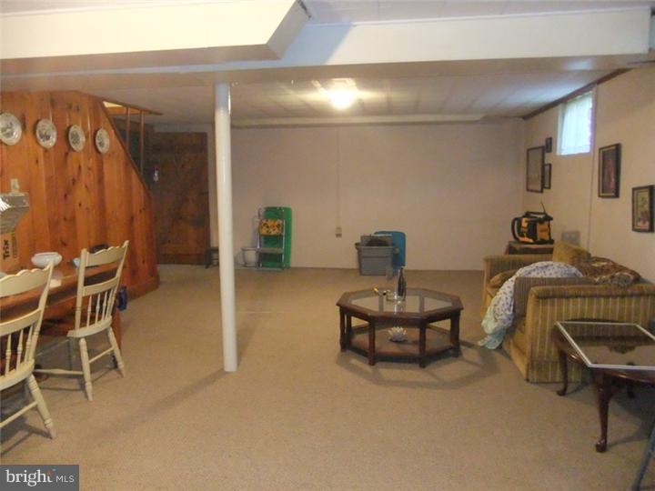 327 Lynn Road Springfield, PA 19064 - Photo 17 of 24