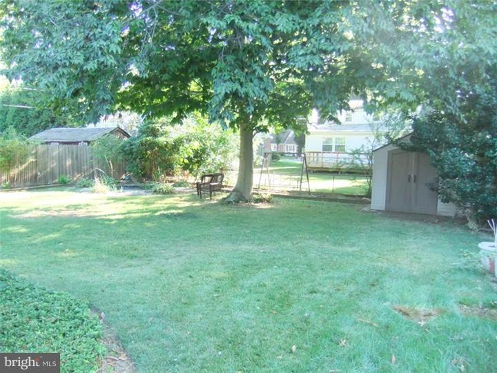 327 Lynn Road Springfield, PA 19064 - Photo 22 of 24