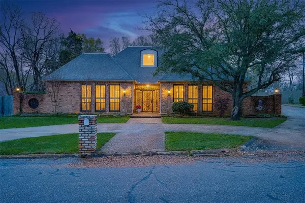 $599,900 | 3160 Stacy Lane, Paris, TX 75460