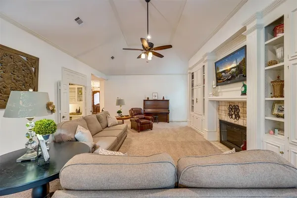 $599,900 | 3160 Stacy Lane, Paris, TX 75460