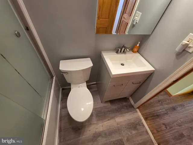 $385,000 | 1 Mistletoe Lane, Levittown, PA 19054