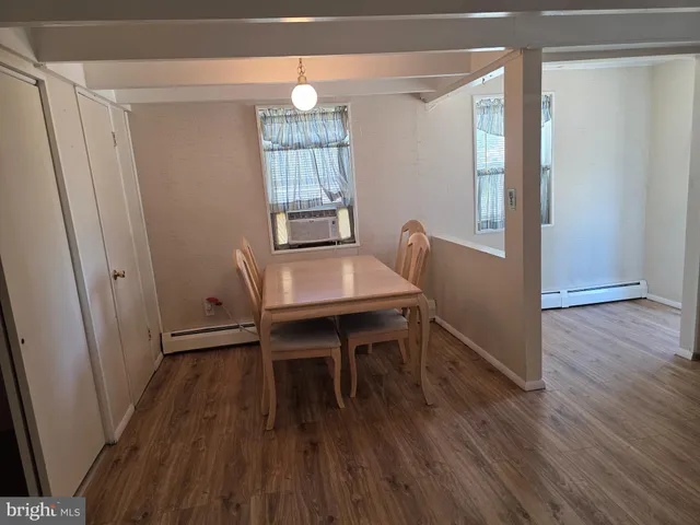 $385,000 | 1 Mistletoe Lane, Levittown, PA 19054