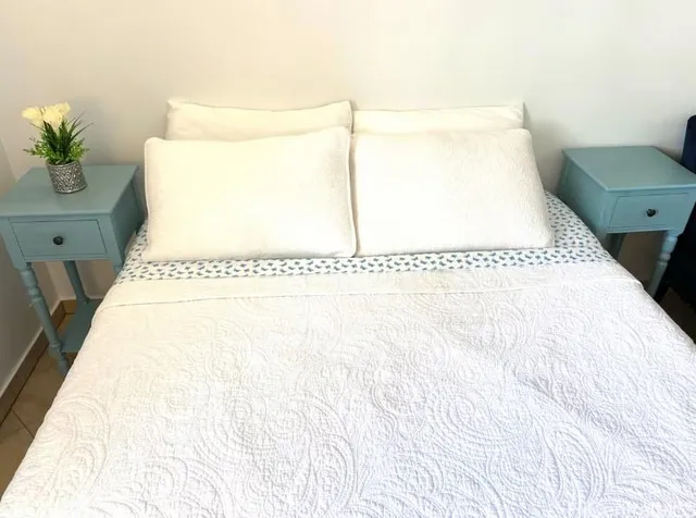 a close view of a bathtub in a bathroom