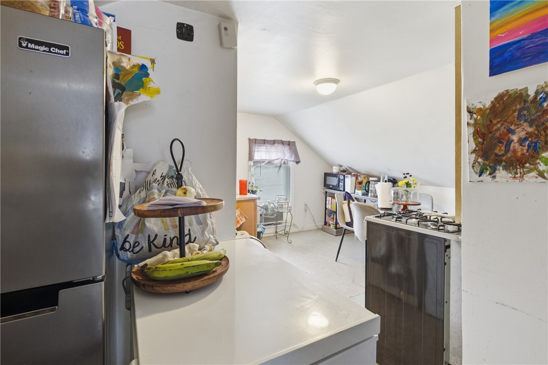 46 Lilac Street Pawtucket, RI 02860 - Photo 16 of 27