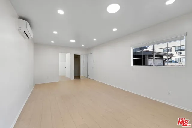 a view of empty room with window