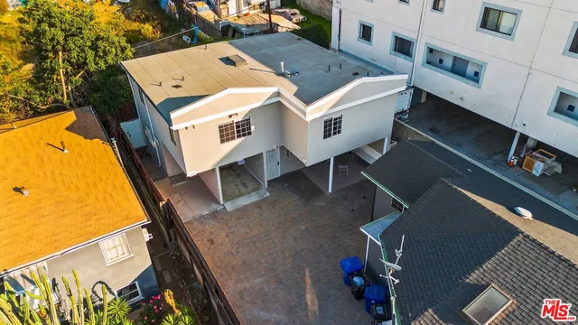 $3,000 | 1128 Irolo Street, Los Angeles, CA 90006