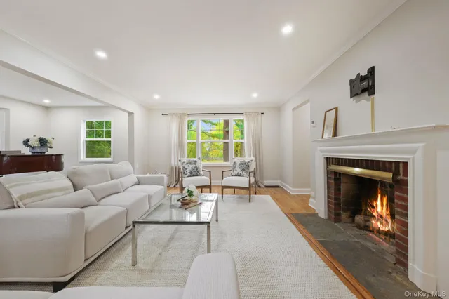 $1,699,000 | 790 Hardscrabble Road, Chappaqua, NY 10514