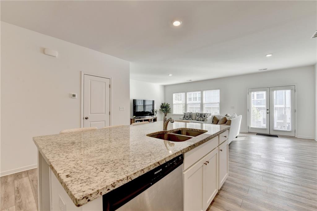 1946 Frisco Way Suwanee, GA 30024 - Photo 13 of 52