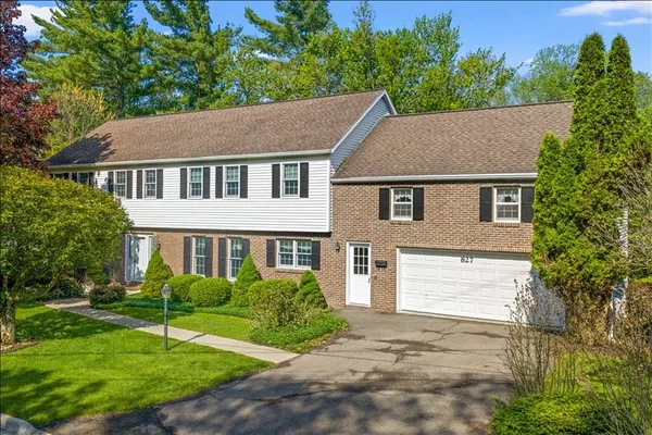 $714,000 | 827 Skylane Terrace, Endicott, NY 13760