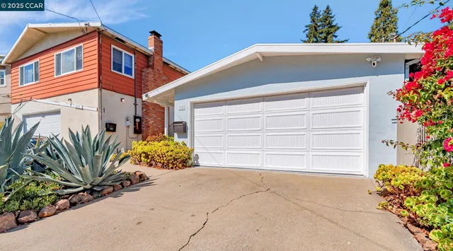 $899,000 | 3620 Harbor View Avenue, Oakland, CA 94619