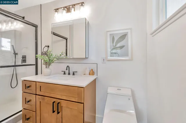 $899,000 | 3620 Harbor View Avenue, Oakland, CA 94619