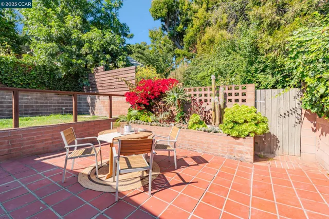 $899,000 | 3620 Harbor View Avenue, Oakland, CA 94619