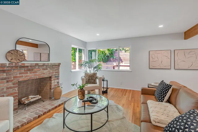 $899,000 | 3620 Harbor View Avenue, Oakland, CA 94619