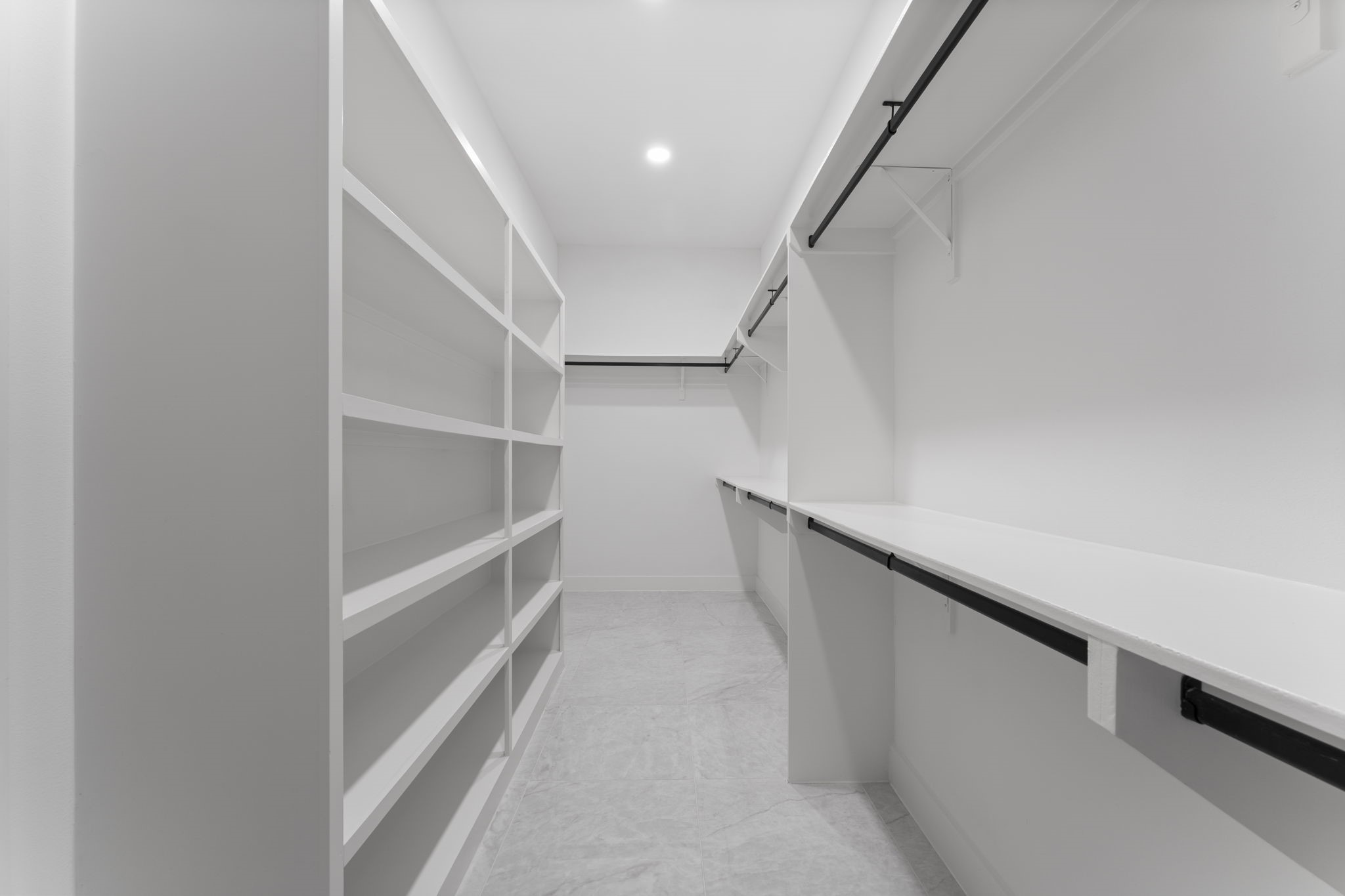 7407 Sawgrass Terrace Spring, TX 77389 - Photo 33 of 43 Walkin - Closet
