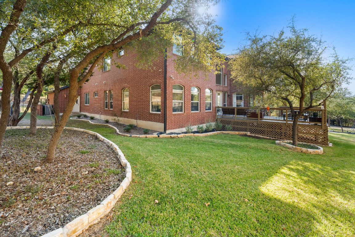 13612 Flat Top Ranch Road Austin, TX 78732 - Photo 35 of 40