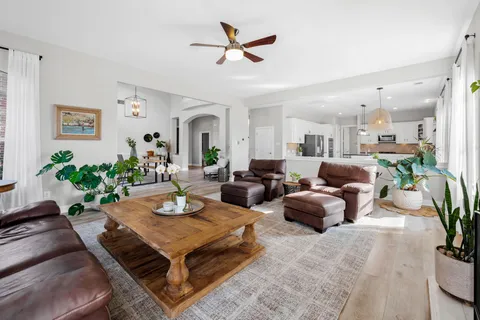 $1,595,000 | 13612 Flat Top Ranch Road, Austin, TX 78732