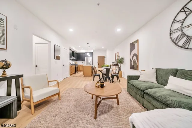 $459,000 | 204 Encampment Court, Towaco, NJ 07082