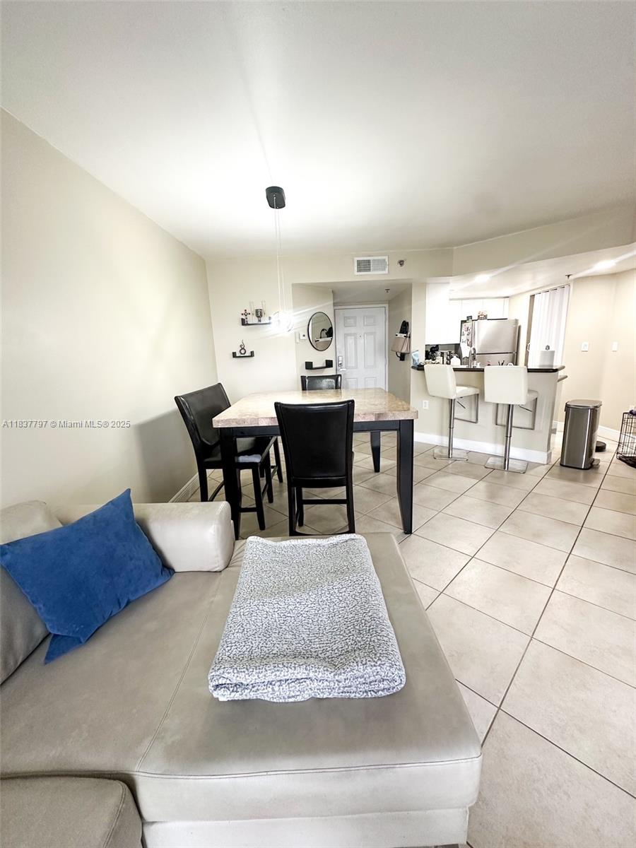 2351 Douglas Road, Unit 702 Miami, FL 33145 - Photo 20 of 22 Gallery Image 20