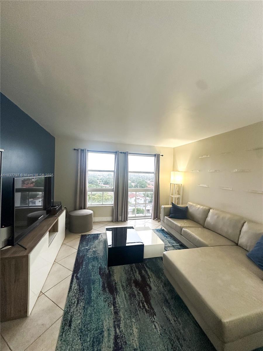 2351 Douglas Road, Unit 702 Miami, FL 33145 - Photo 3 of 22 Gallery Image 3