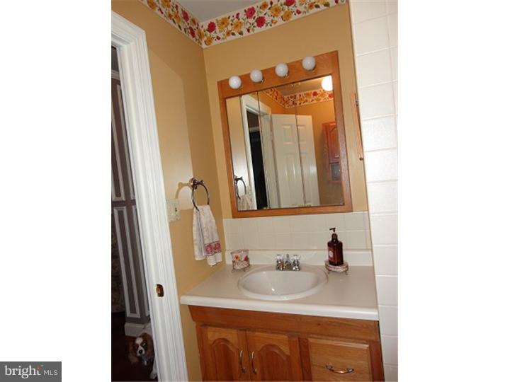 5 Hillside Road Levittown, PA 19056 - Photo 11 of 25 Bathroom