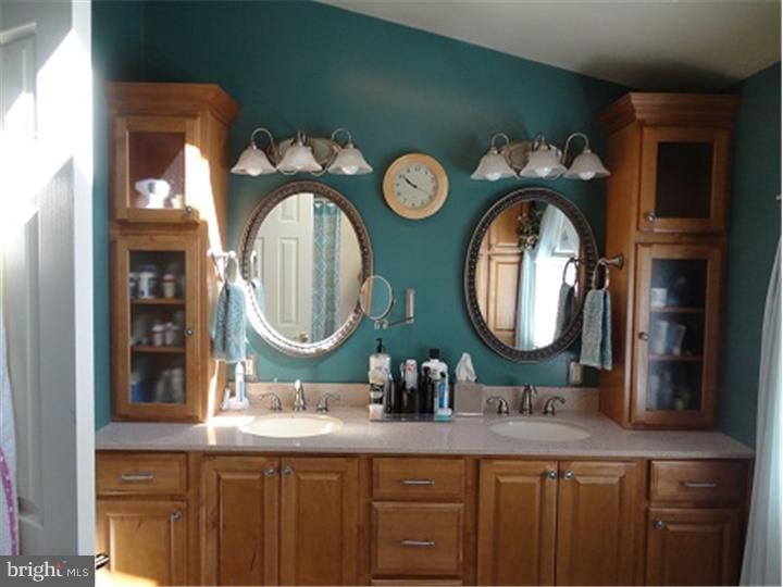 5 Hillside Road Levittown, PA 19056 - Photo 15 of 25 Master Bathroom