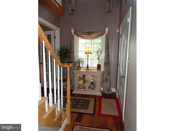 5 Hillside Road Levittown, PA 19056 - Photo 8 of 25 Foyer