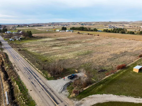 $1,249,000 | 970 West Black Canyon Highway, Emmett, ID 83617