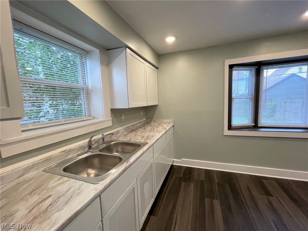 1357 Crescent Road Southwest Canton, OH 44710 - Photo 8 of 35 Gallery Image 8