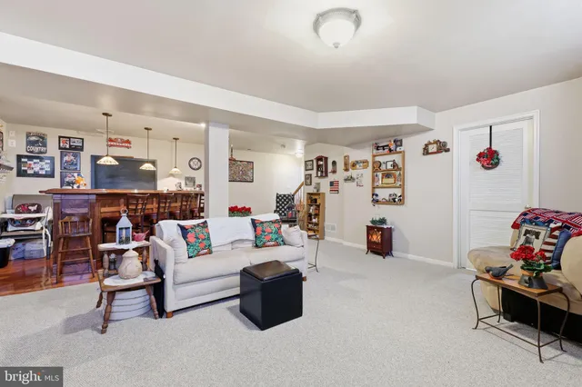 $725,000 | 4525 Deep Glen Way, Doylestown, PA 18902