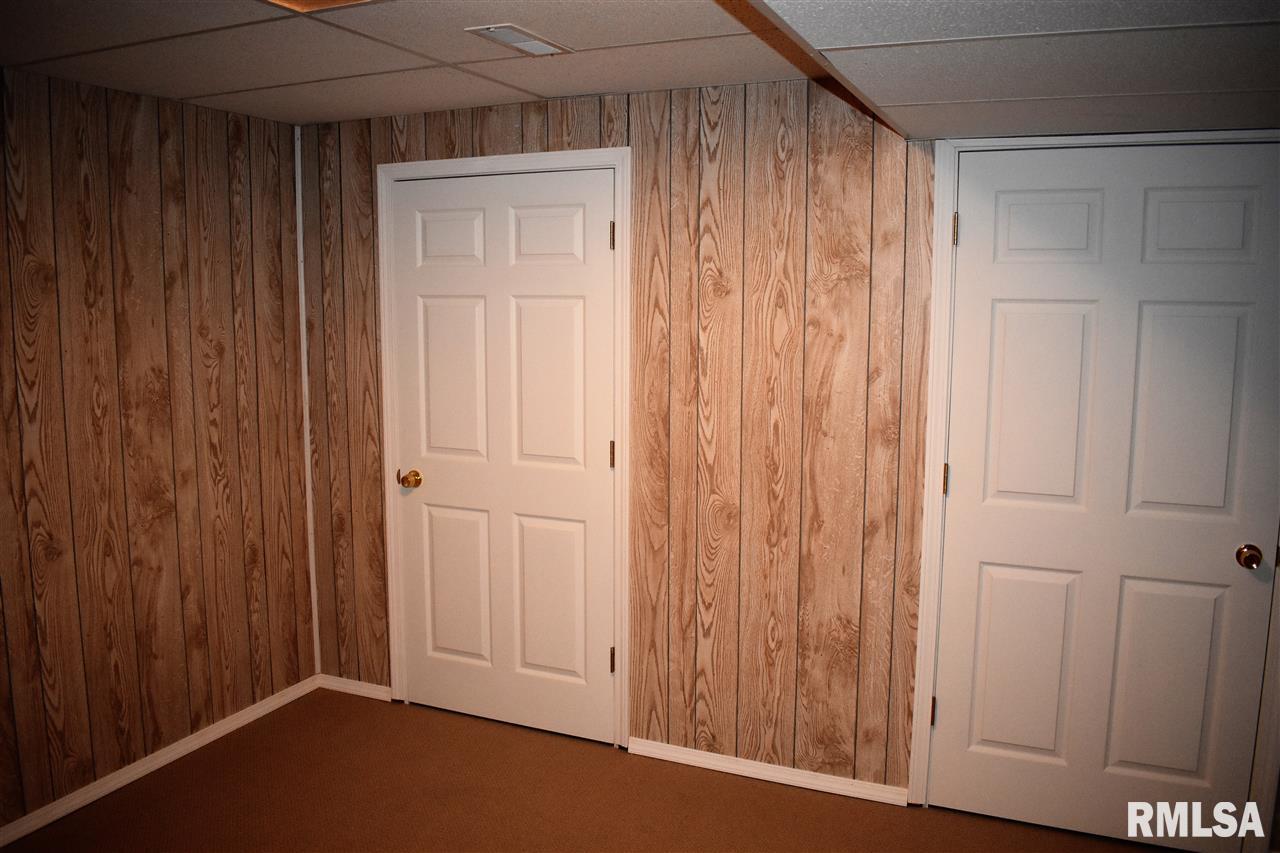 5100 South Oak Grove Road Trivoli, IL 61569 - Photo 24 of 36